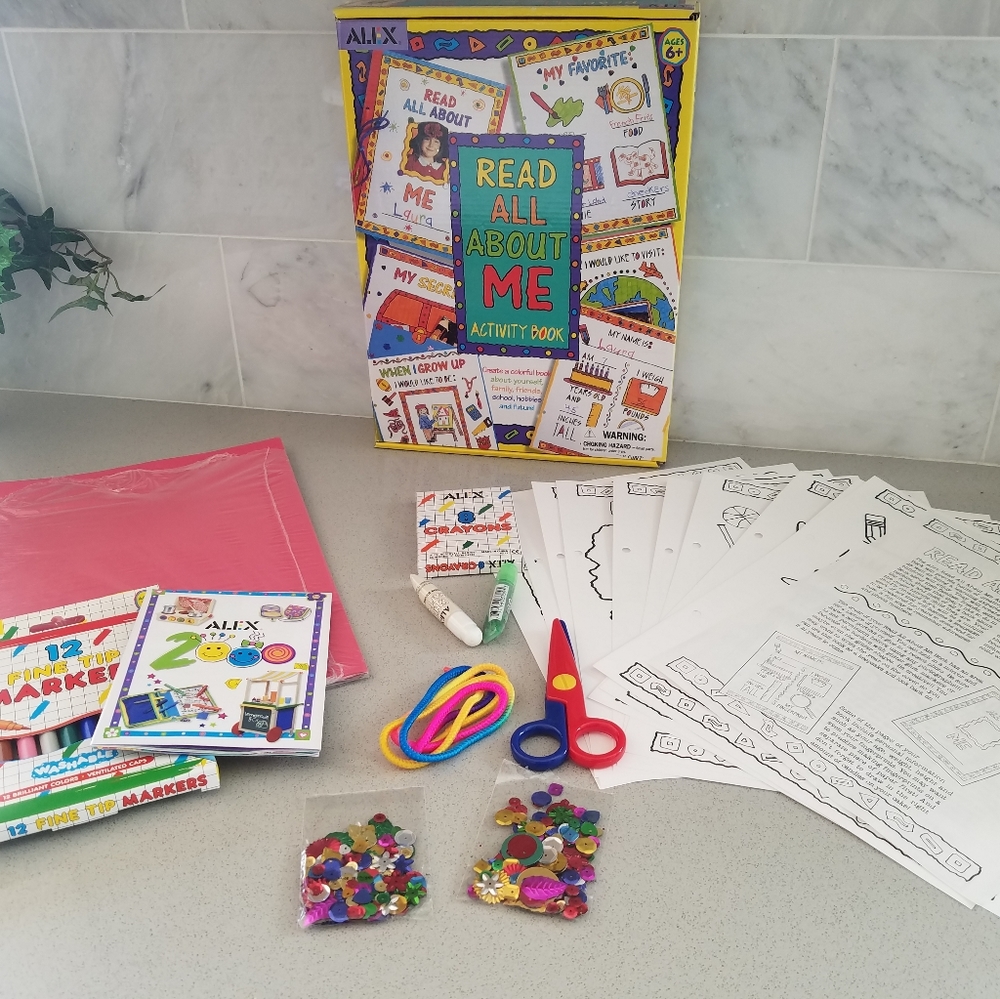 Read All About Me Activity Book Kit - Picture 3 of 3